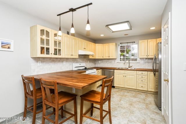 1706 Winston Drive, Wall, NJ 07719