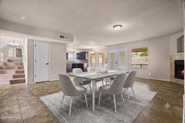 11365 W RANCH Court, El Paso, TX 79934