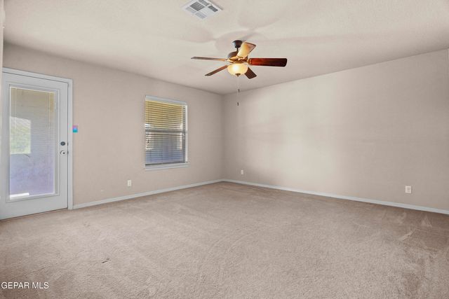 11365 W RANCH Court, El Paso, TX 79934