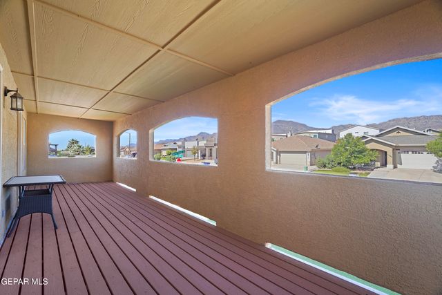 11365 W RANCH Court, El Paso, TX 79934