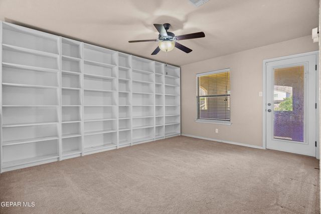 11365 W RANCH Court, El Paso, TX 79934