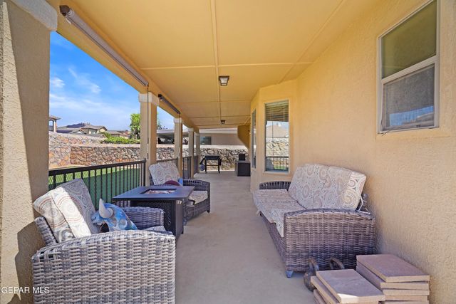 11365 W RANCH Court, El Paso, TX 79934