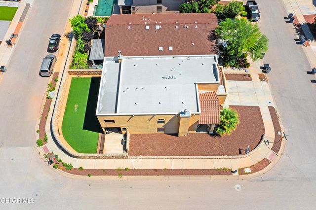 11365 W RANCH Court, El Paso, TX 79934