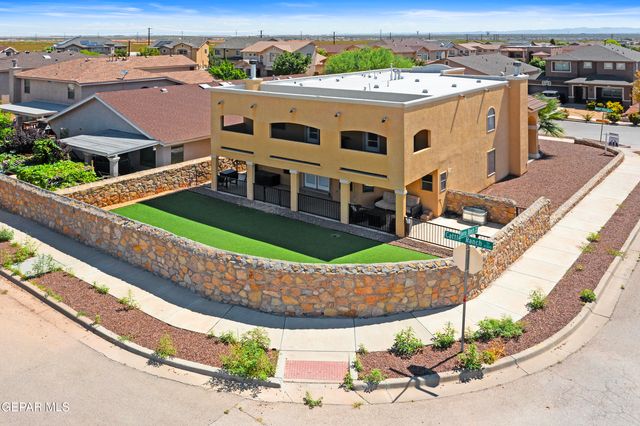 11365 W RANCH Court, El Paso, TX 79934