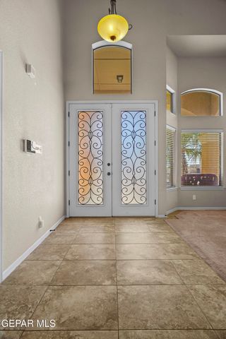 11365 W RANCH Court, El Paso, TX 79934