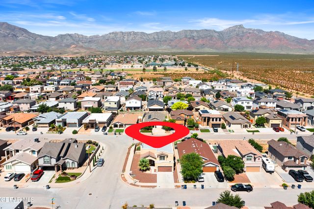 11365 W RANCH Court, El Paso, TX 79934