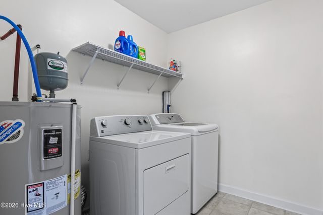 321 Basil Court, Hubert, NC 28539