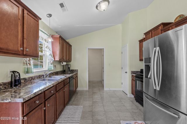 321 Basil Court, Hubert, NC 28539