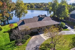 2109 Lakeside Drive, Lexington, KY 40502