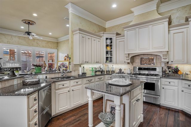 103 Calais Court, Bossier City, LA 71111