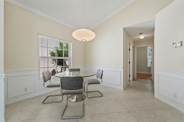 15 Via Carrara, Palm Beach Gardens, FL 33418