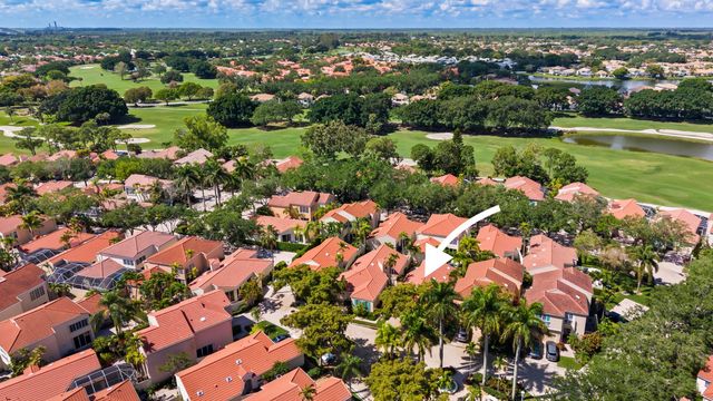 15 Via Carrara, Palm Beach Gardens, FL 33418