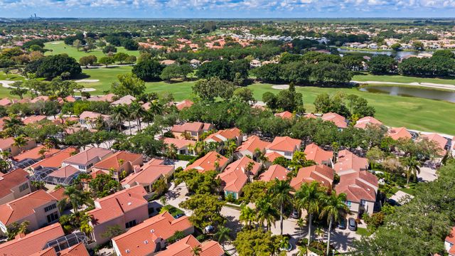 15 Via Carrara, Palm Beach Gardens, FL 33418