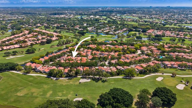 15 Via Carrara, Palm Beach Gardens, FL 33418