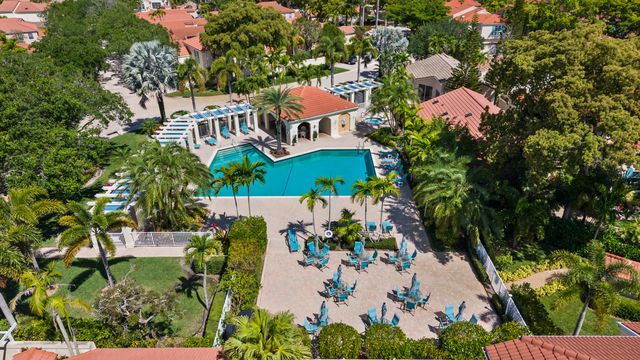 15 Via Carrara, Palm Beach Gardens, FL 33418