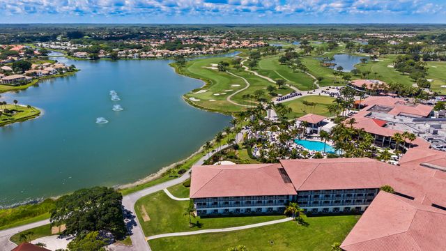 15 Via Carrara, Palm Beach Gardens, FL 33418