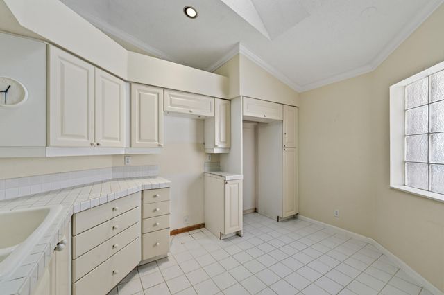 15 Via Carrara, Palm Beach Gardens, FL 33418