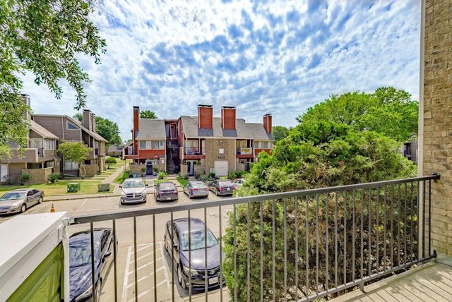 9823 Walnut Street L205, Dallas, TX 75243