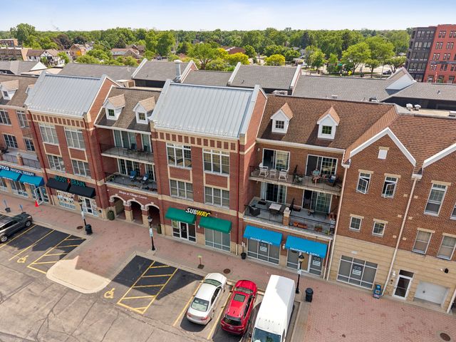 40 E Northwest Highway 208, Mount Prospect, IL 60056