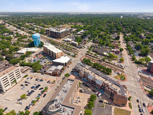 40 E Northwest Highway 208, Mount Prospect, IL 60056