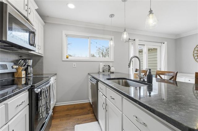 403 ROBIE Drive, Belton, MO 64012