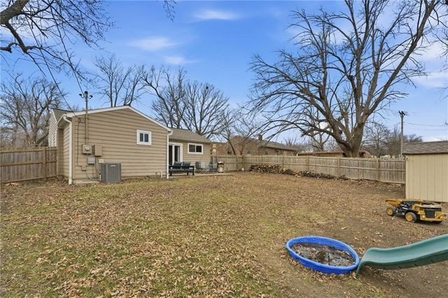 403 ROBIE Drive, Belton, MO 64012