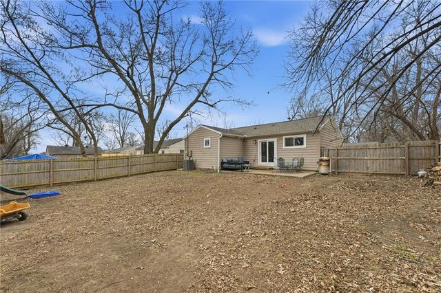 403 ROBIE Drive, Belton, MO 64012