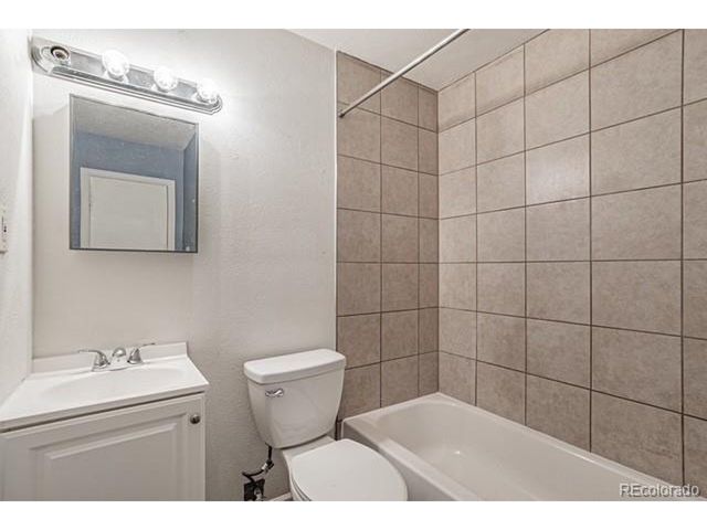 1995 Ingalls St, Lakewood, CO 80214