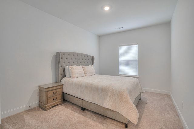 2309 Laurelstone Dr, Murfreesboro, TN 37130