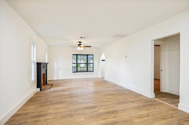 1714 Hawthorne Street, La Marque, TX 77568