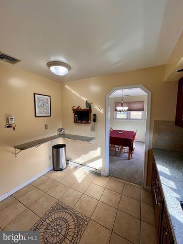 806 E PAOLI ST, Allentown, PA 18103