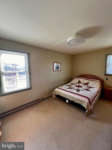 806 E PAOLI ST, Allentown, PA 18103