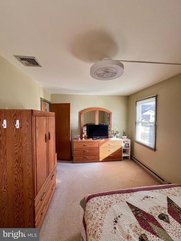 806 E PAOLI ST, Allentown, PA 18103