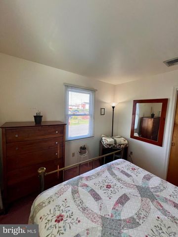 806 E PAOLI ST, Allentown, PA 18103