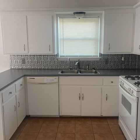 413 W Nashville Place S, Broken Arrow, OK 74012