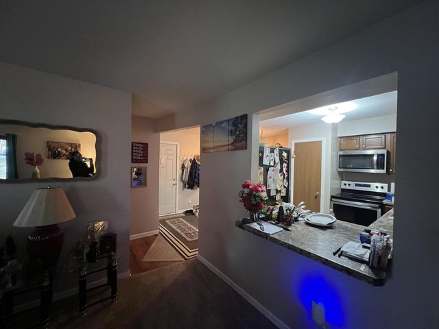 4615 S Woodland DRIVE, Greenfield, WI 53220