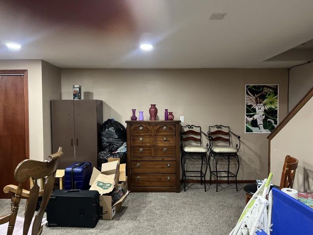 4615 S Woodland DRIVE, Greenfield, WI 53220