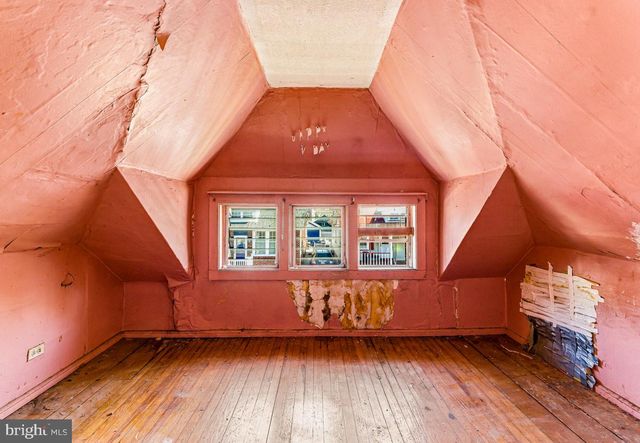 826 BERGEN ST, Gloucester City, NJ 08030