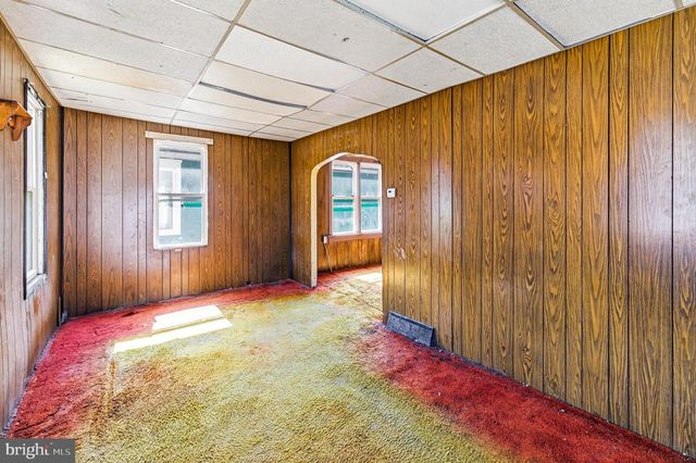 826 BERGEN ST, Gloucester City, NJ 08030