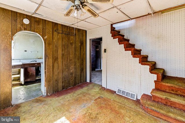 826 BERGEN ST, Gloucester City, NJ 08030