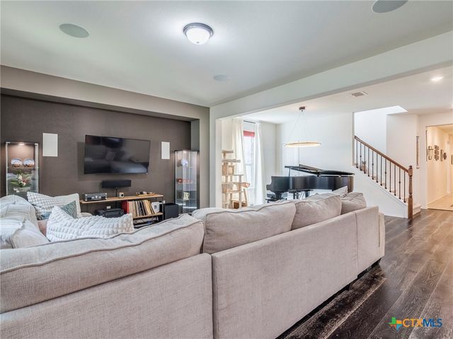 813 Foxtail Run, San Marcos, TX 78666