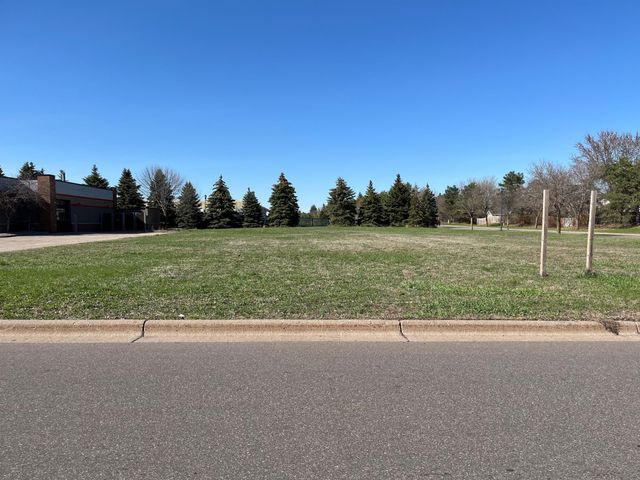 11477 Marketplace Drive N, Champlin, MN 55316