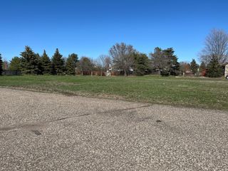 11477 Marketplace Drive N, Champlin, MN 55316