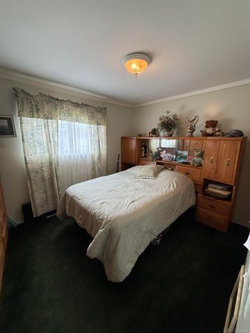 15615 Canberra Street, Roseville, MI 48066