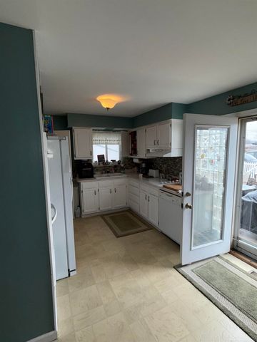 15615 Canberra Street, Roseville, MI 48066