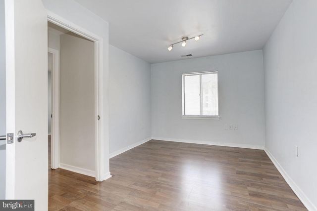 530 S CHARLES ST, Baltimore, MD 21201