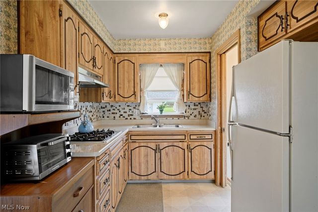 1849 Empire Road, Wickliffe, OH 44092