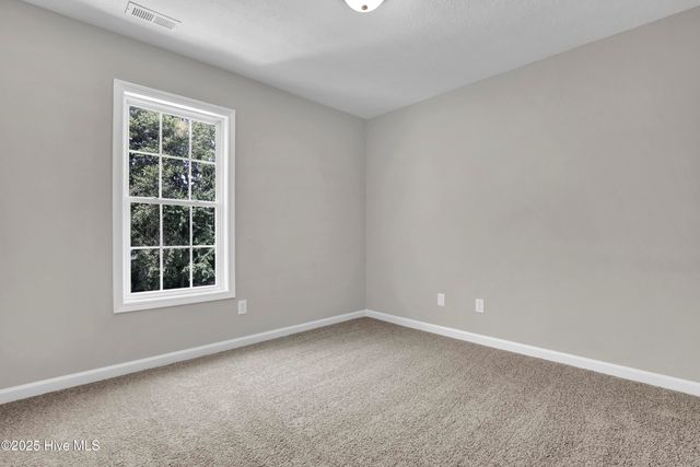 210 Newport Drive, Jacksonville, NC 28540
