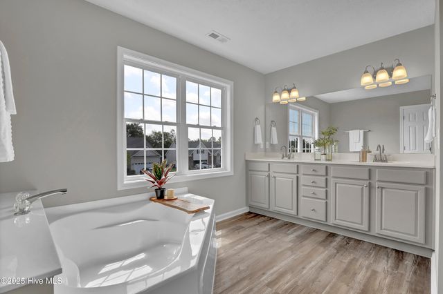 210 Newport Drive, Jacksonville, NC 28540