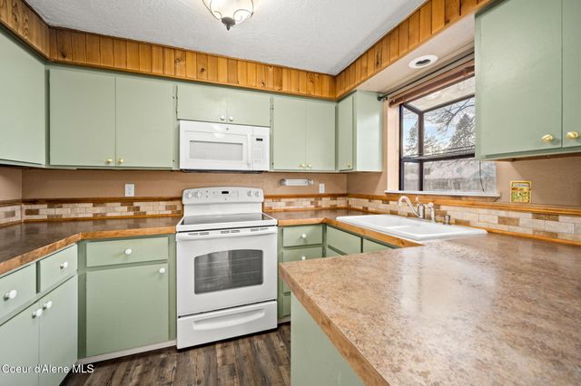 2819 N 17th ST, Coeur D'alene, ID 83815